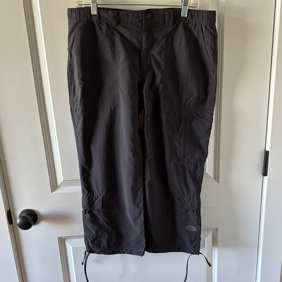 The North Face outdoor capri pants - Picture 2 of 14